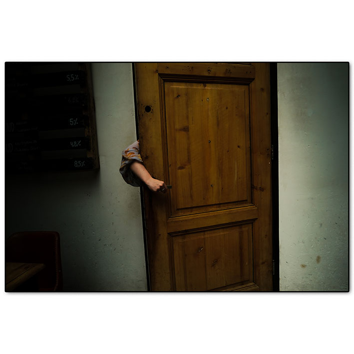 Michiel van Mens, dutch photographer, streetphotography,storytelling, color, pictures, photograph, sony alpha 6400, imagemaker, comics, silkscreen print, Amsterdam, Algorithms, Mathematica, Puglia