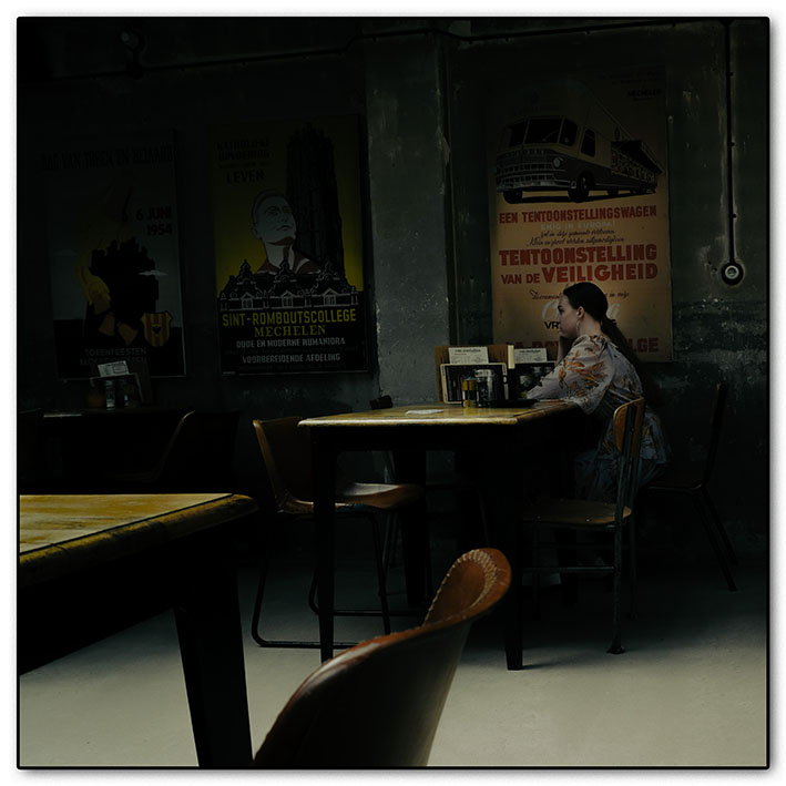 Michiel van Mens, dutch photographer, streetphotography,storytelling, color, pictures, photograph, sony alpha 6400, imagemaker, comics, silkscreen print, Amsterdam, Algorithms, Mathematica