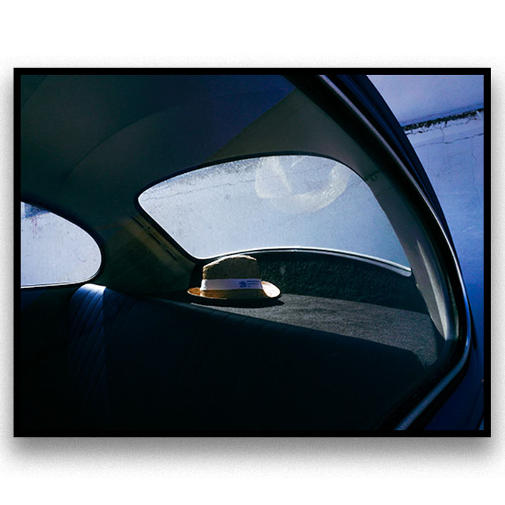 Michiel van Mens, dutch photographer, streetphotography,storytelling, color, pictures, photograph, sony alpha 6400, imagemaker, comics, silkscreen print, Amsterdam, Algorithms, Mathematica, Puglia