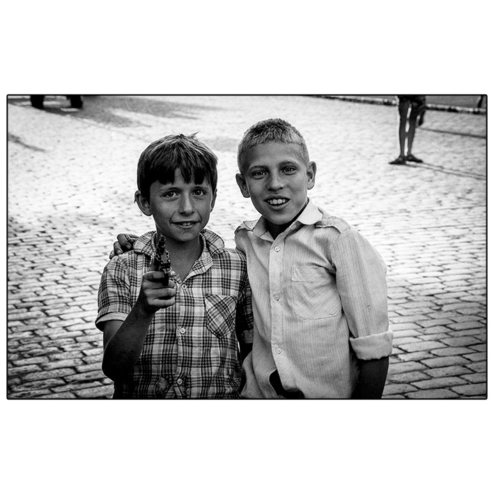 Michiel van Mens, zwart-wit fotografie, Oekraine, analoge fotografie, Documentary, Canon F1